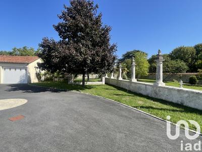 Maison - 210 m² - 6 pièces