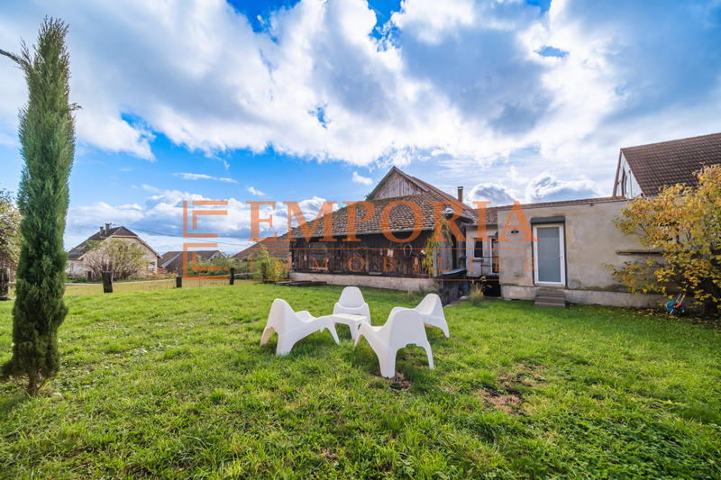 Loft - 122 m² - 3 pièces