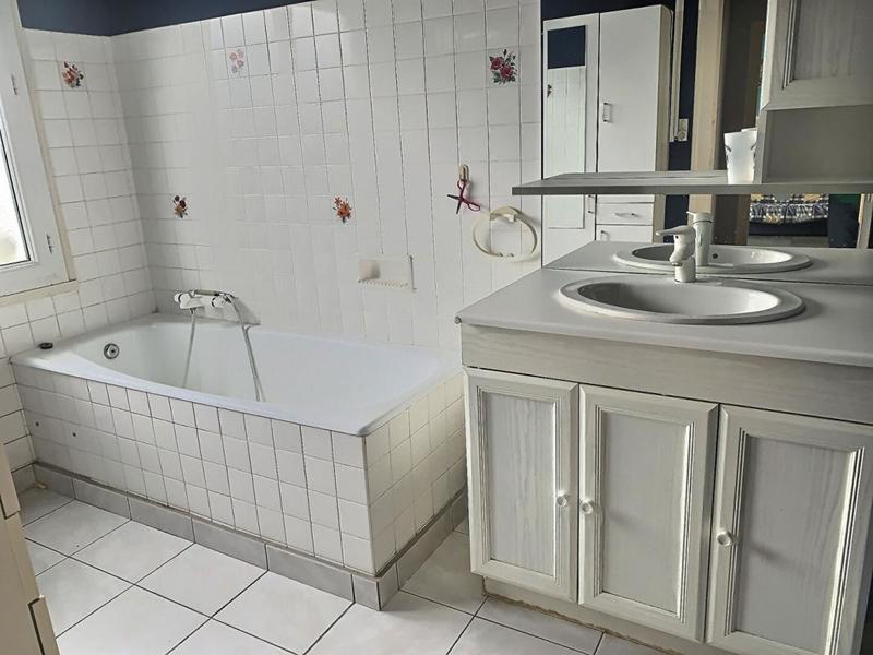 Maison - 93 m² - 4 pièces