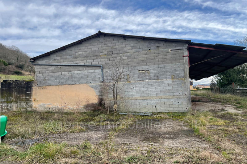 Maison - 350 m² - 1 pièce