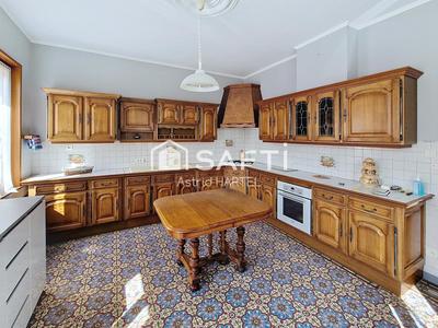 Maison - 130 m² - 4 pièces