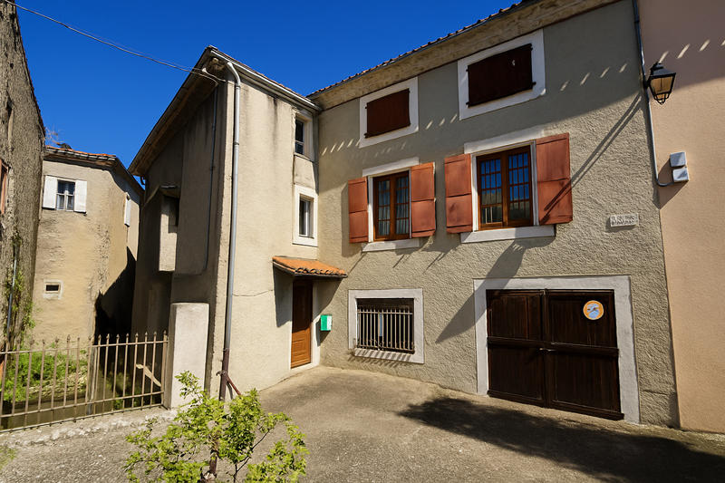 Maison - 145 m² - 14 pièces