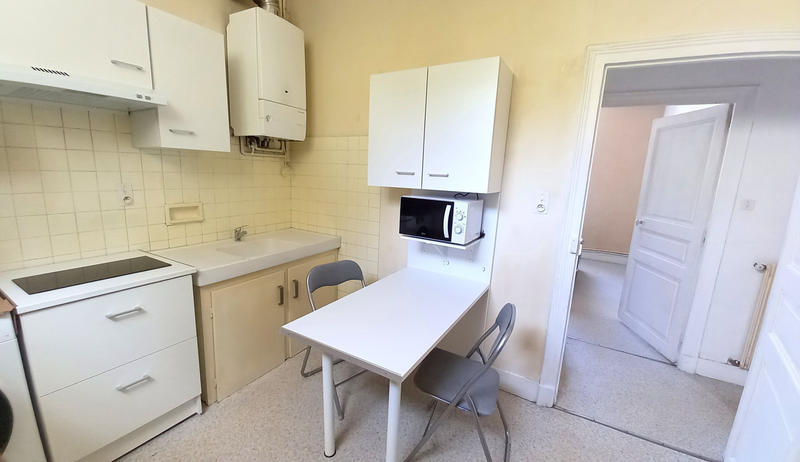 Maison - 250 m² - 10 pièces