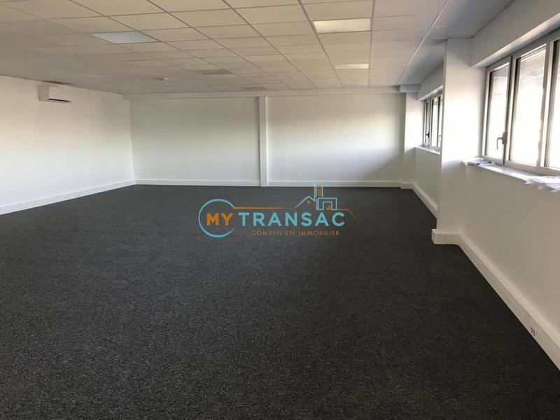 Local d'activité / Entrepôt - 450 m²