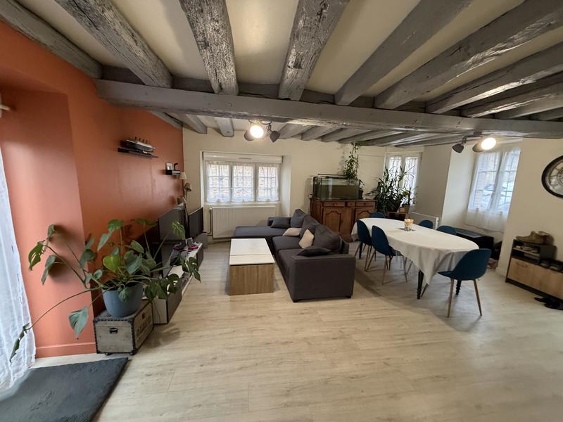 Maison - 145 m² - 8 pièces