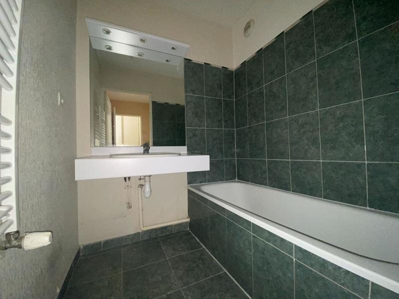 Appartement - 60 m² - 2 pièces