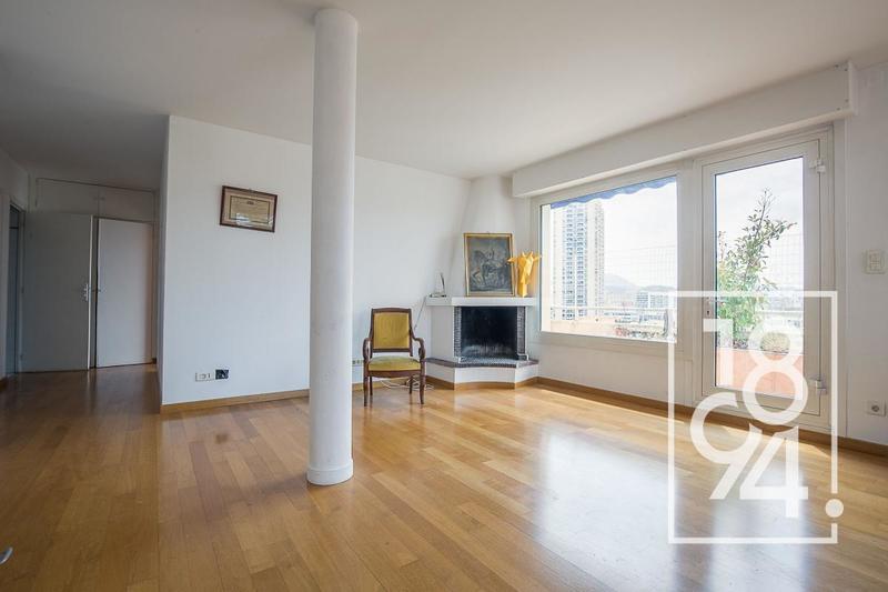 Appartement - 100 m² - 4 pièces