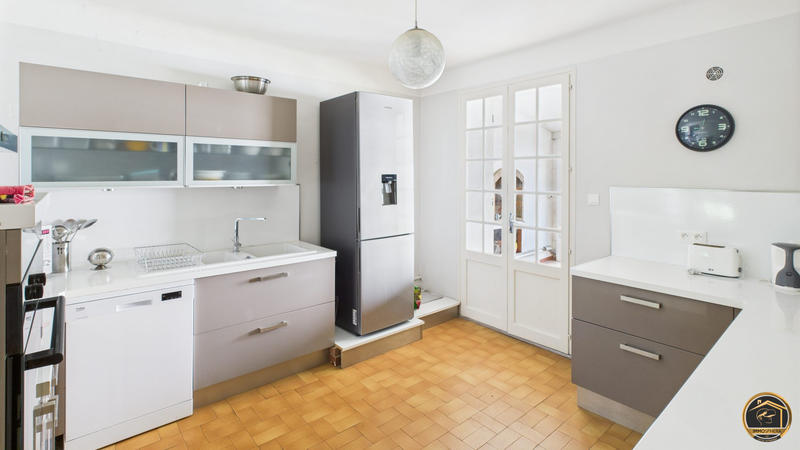 Maison ancienne - 218 m² - 5 pièces