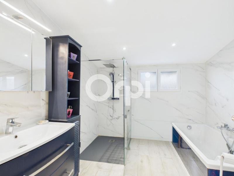 Maison - 94 m² - 4 pièces