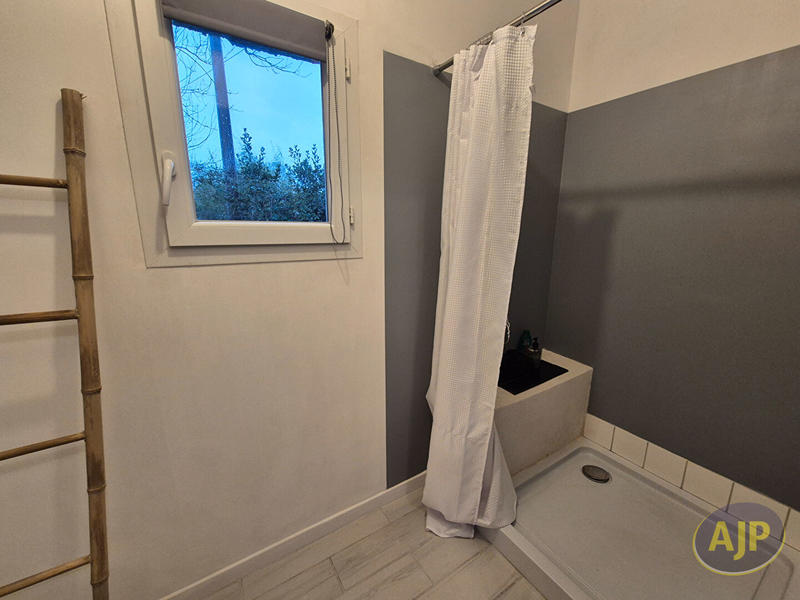 Maison - 124 m² - 7 pièces