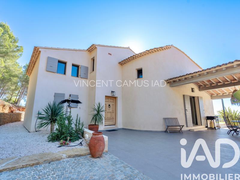 Maison - 270 m² - 7 pièces