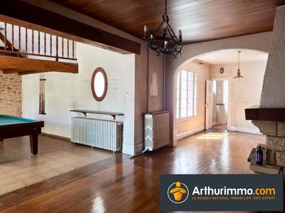 Immeuble - 290 m² - 10 pièces