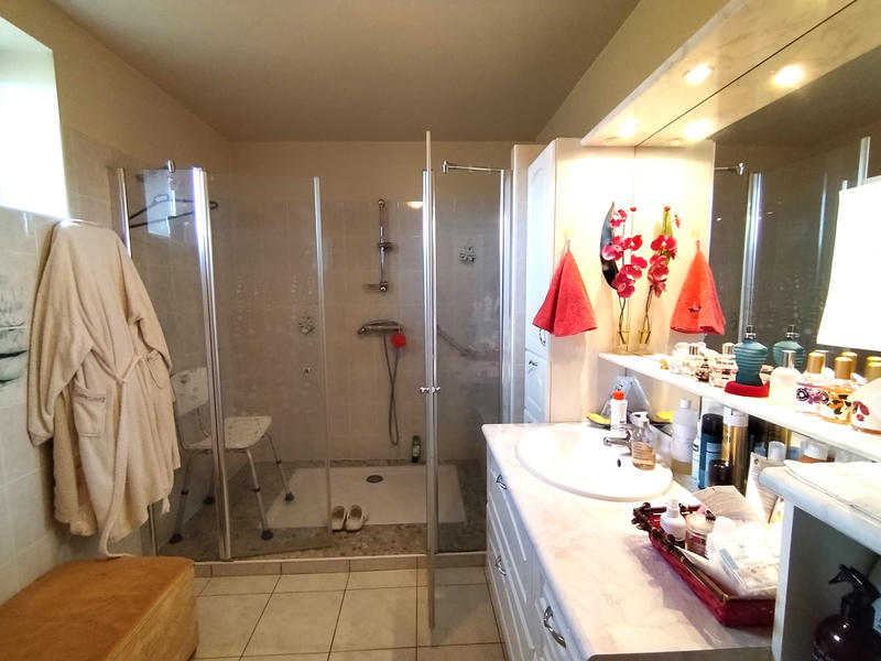 Maison - 232 m² - 5 pièces