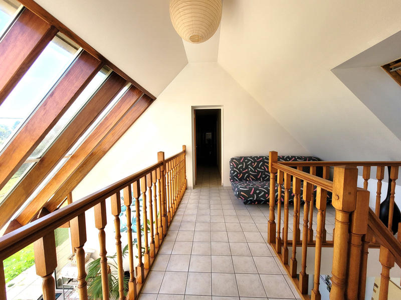 Maison - 215 m² - 9 pièces