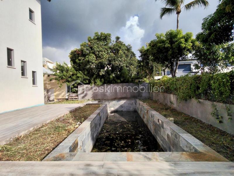 Villa - 200 m² - 5 pièces