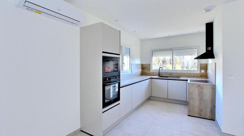 Villa - 100 m² - 4 pièces