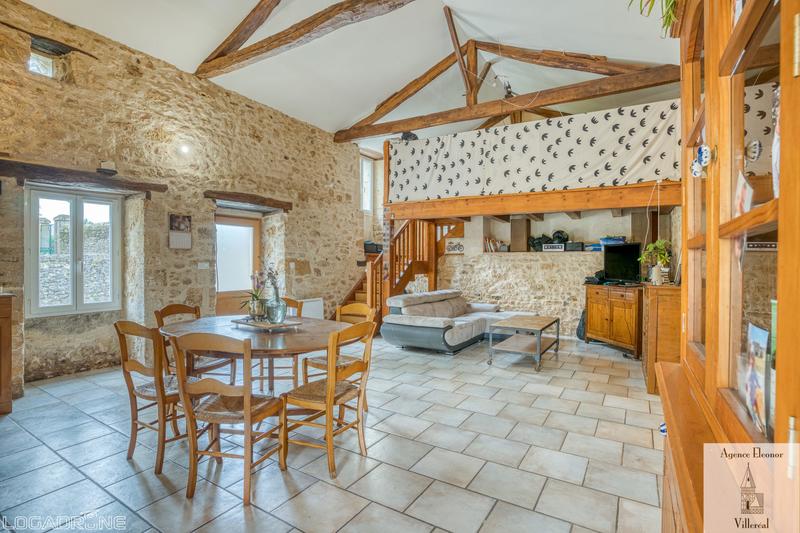 Maison traditionnelle - 114 m² - 4 pièces