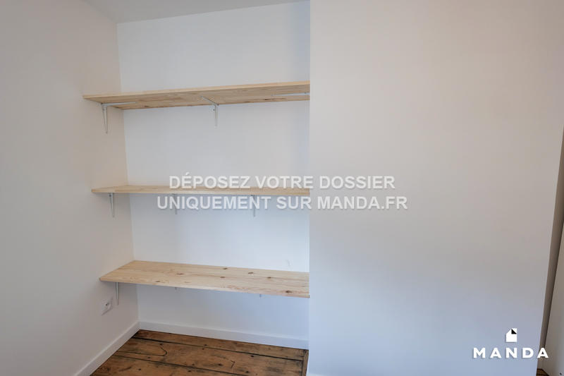 Chambre - 10 m² - 5 pièces
