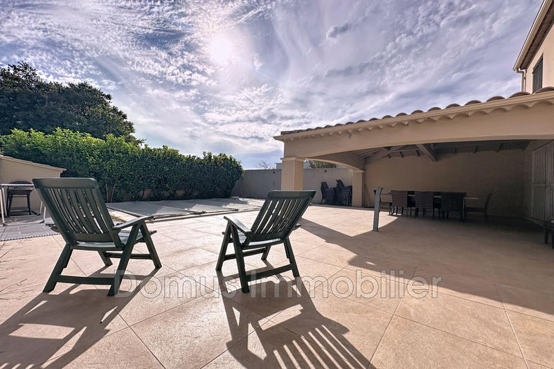 Maison - 200 m² - 7 pièces