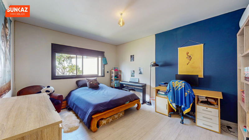 Maison - 160 m² - 5 pièces