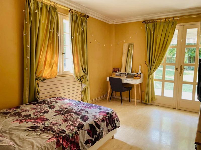 Maison - 190 m² - 7 pièces