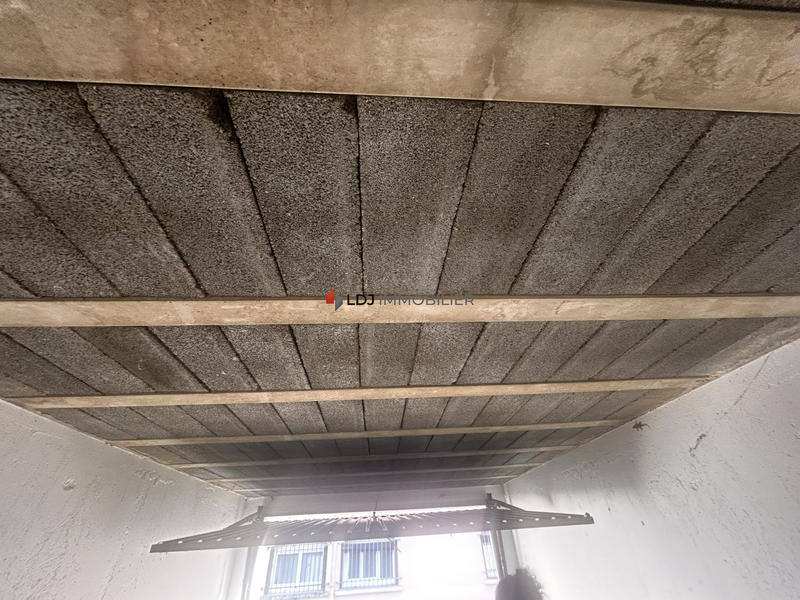 Parking / Garage - 15 m²