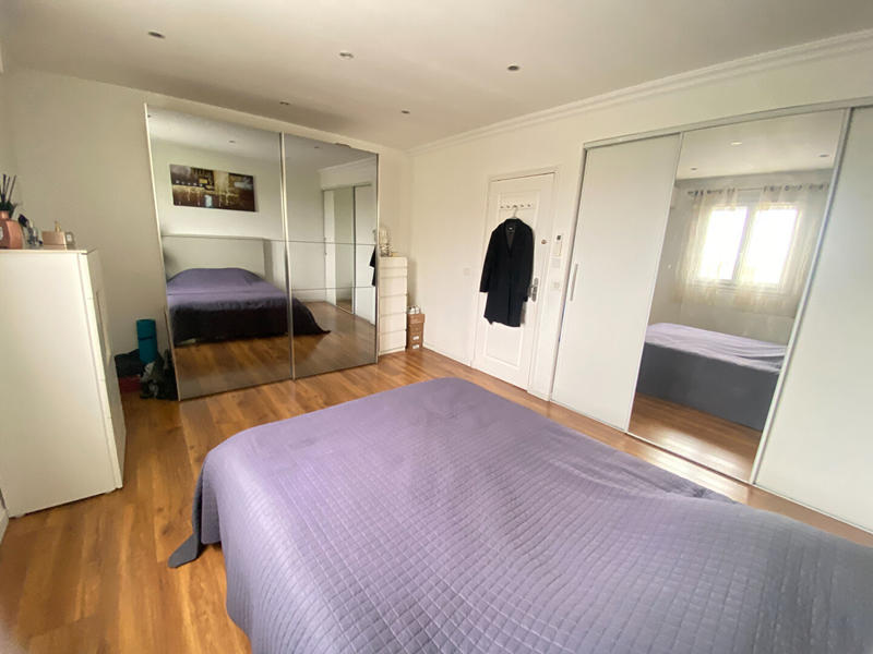 Maison - 177 m² - 8 pièces