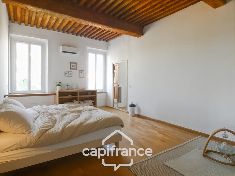 Maison de maîtres - 434 m² - 10 pièces