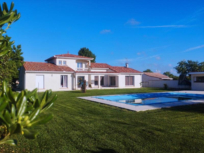 Maison - 188 m² - 5 pièces