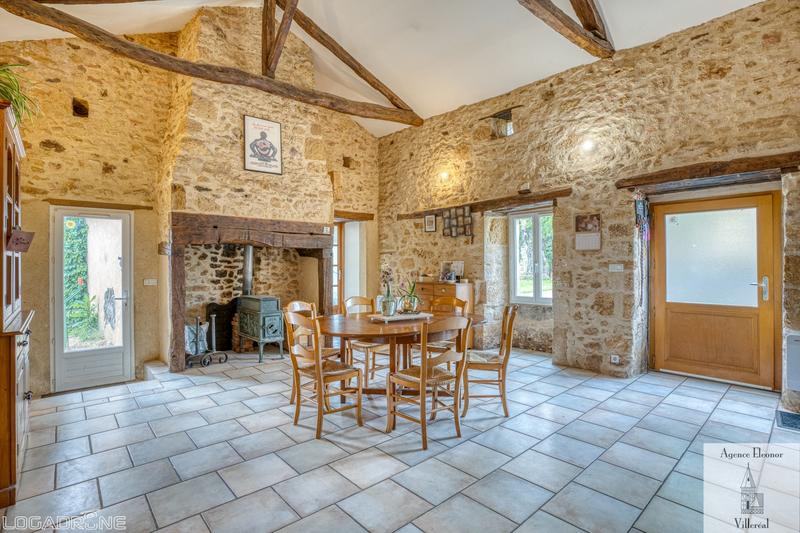 Maison traditionnelle - 114 m² - 4 pièces