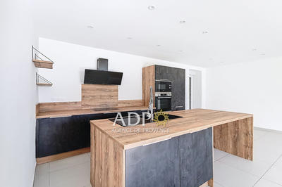 Appartement - 111 m² - 3 pièces