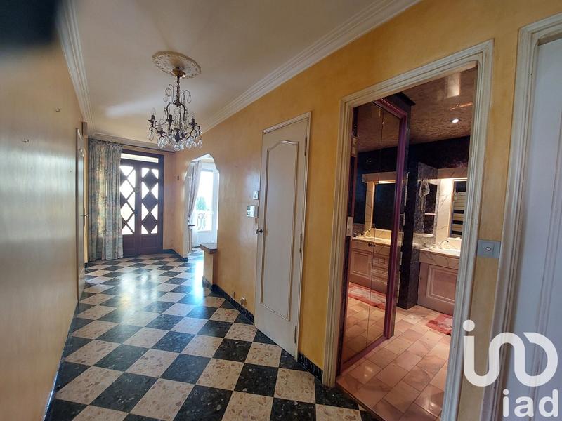 Maison - 161 m² - 7 pièces