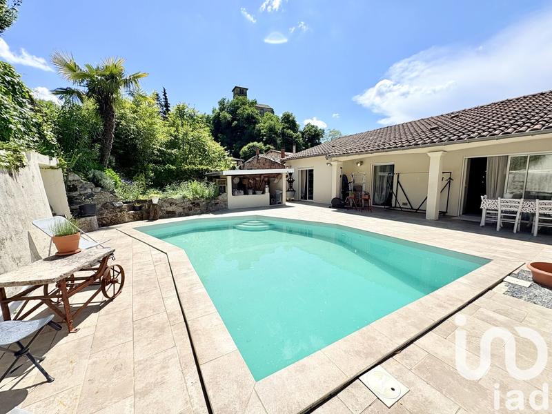 Maison - 161 m² - 5 pièces