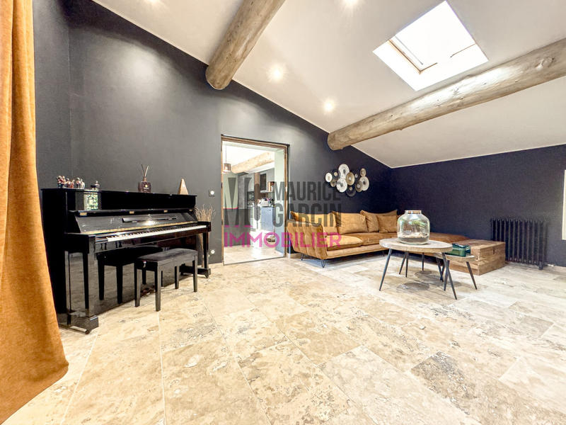 Maison - 163 m² - 5 pièces