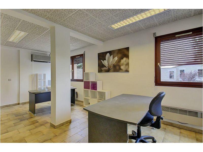Bureau - 360 m² - 10 pièces