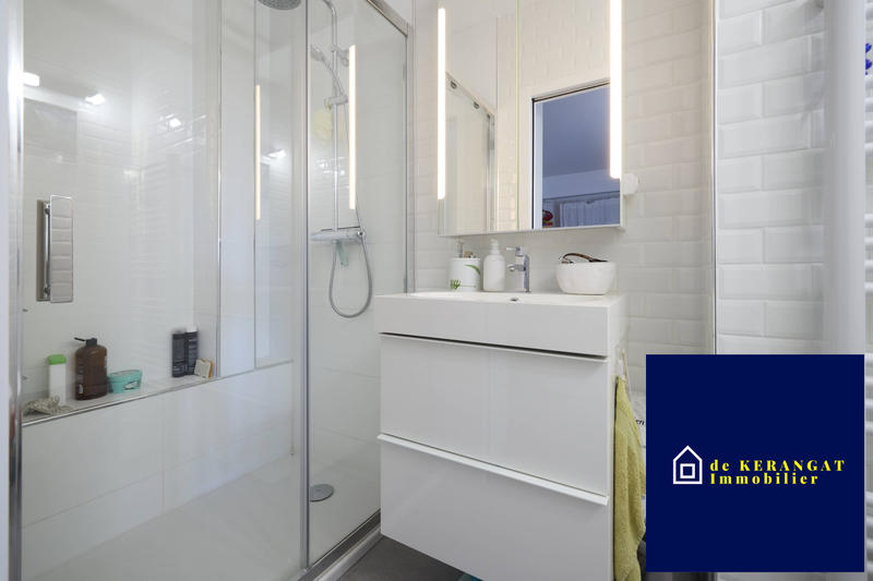 Appartement - 166 m² - 6 pièces