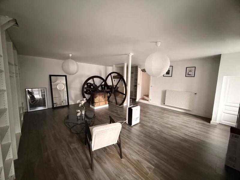 Maison - 500 m² - 10 pièces