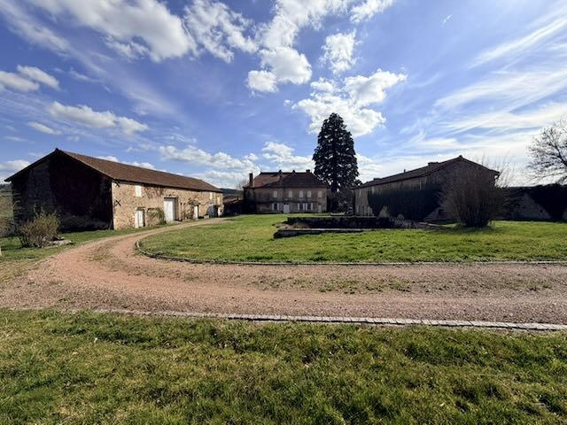 Propriété - 400 m² - 11 pièces