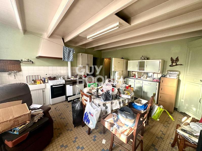 Maison - 97 m² - 6 pièces