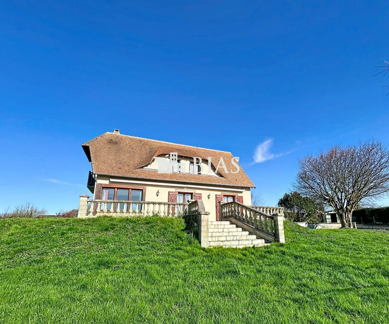 Maison ancienne - 130 m² - 5 pièces