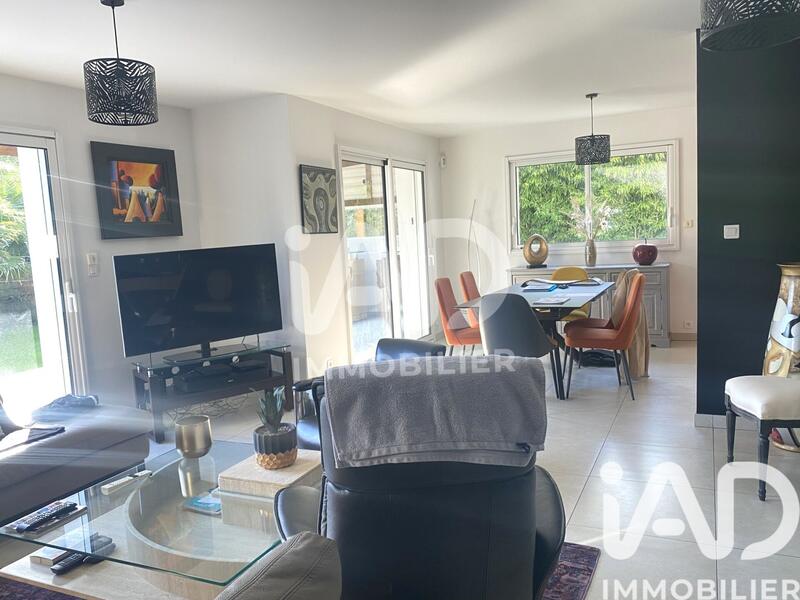 Maison - 123 m² - 5 pièces