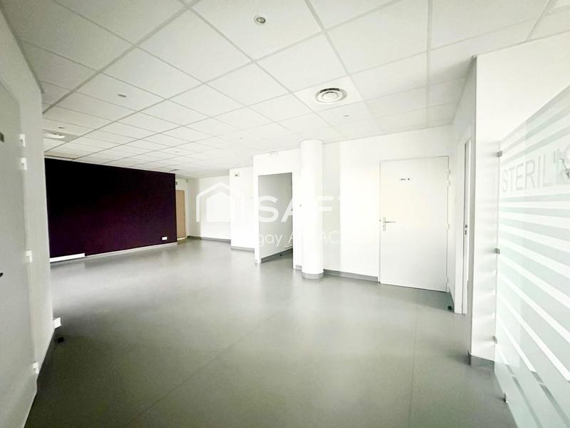 Local commercial - 96 m² - 6 pièces