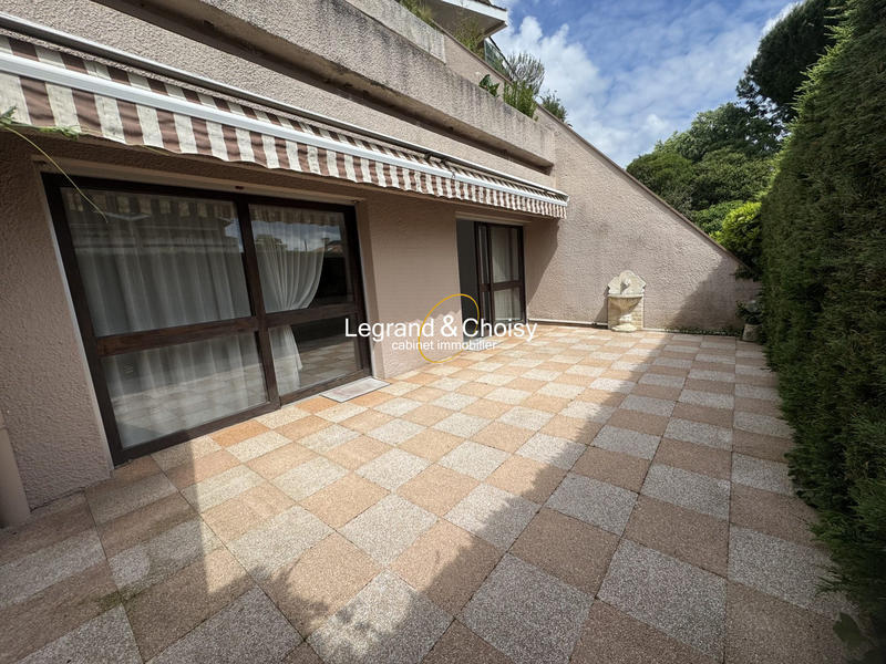 Appartement - 92 m² - 3 pièces