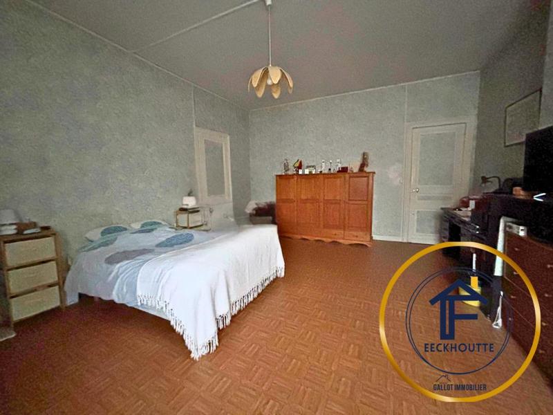 Immeuble - 235 m² - 7 pièces