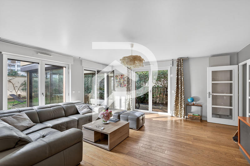 Appartement - 150 m² - 6 pièces