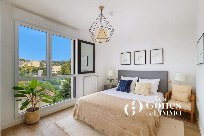 Appartement - 117 m² - 5 pièces