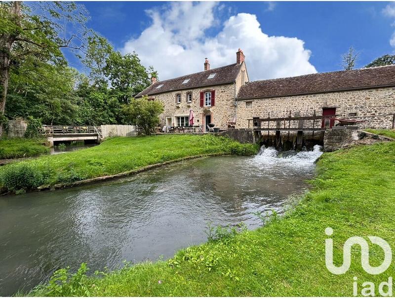 Maison - 242 m² - 5 pièces