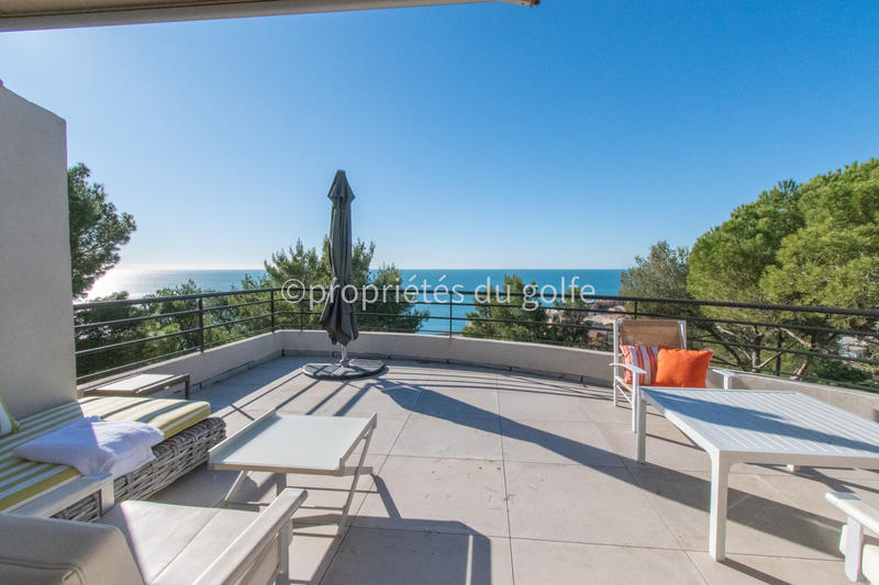 Maison - 210 m² - 5 pièces