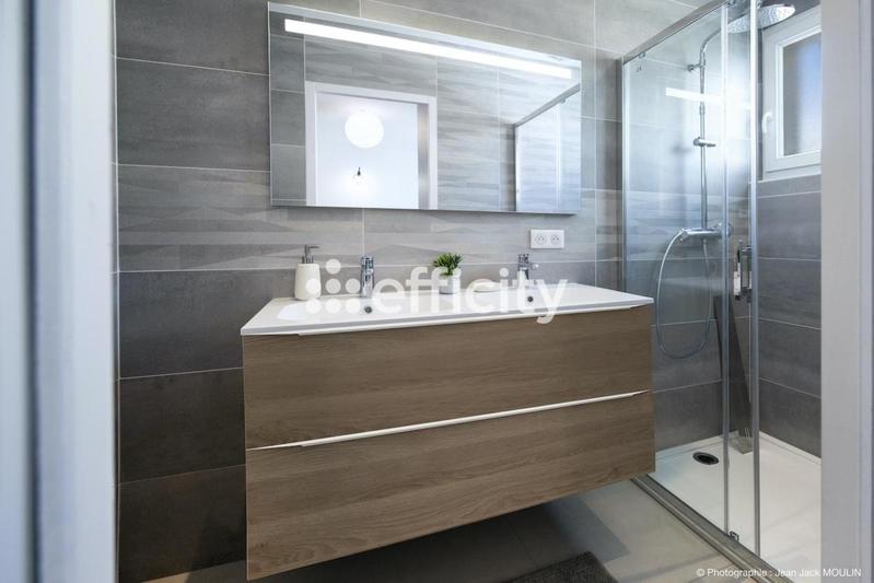 Maison de bourg - 170 m² - 6 pièces