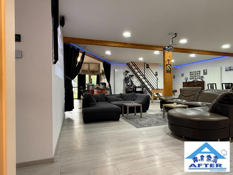 Maison - 284 m² - 7 pièces